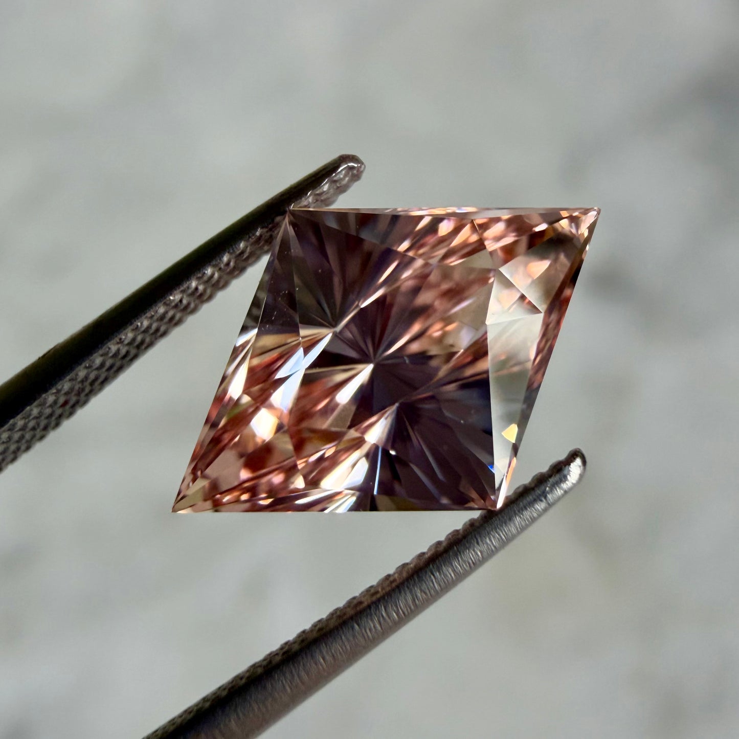 3.28ct Lab Bi-Color Peach Sapphire