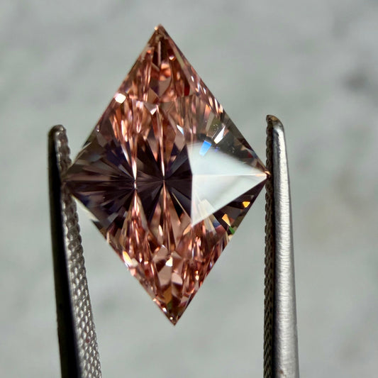 3.28ct Lab Bi-Color Peach Sapphire